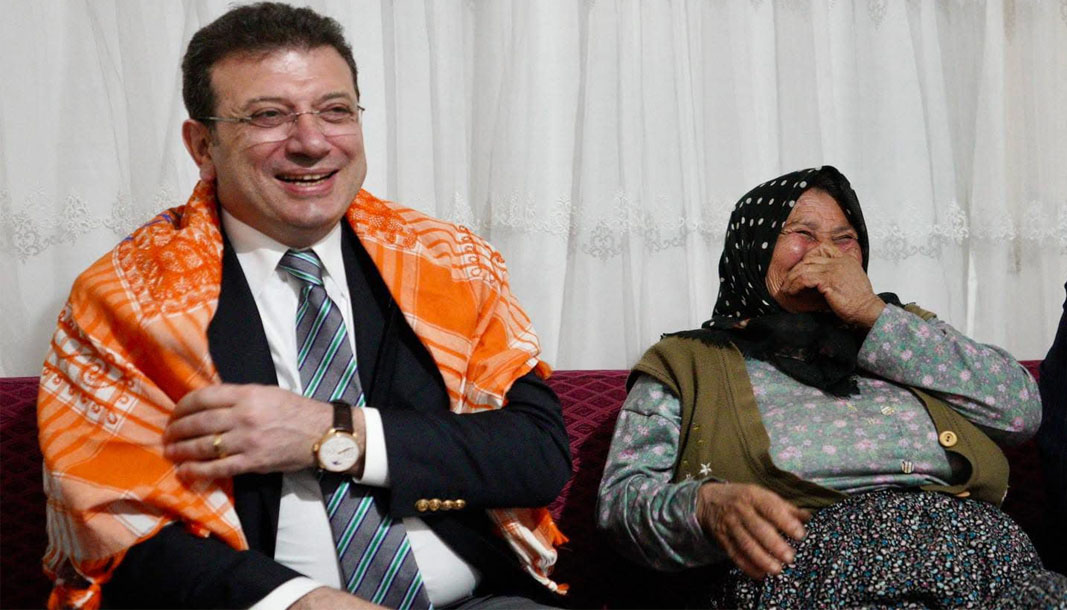 Ekrem İmamoğlu Antalya’da vatandaşlarla buluştu
