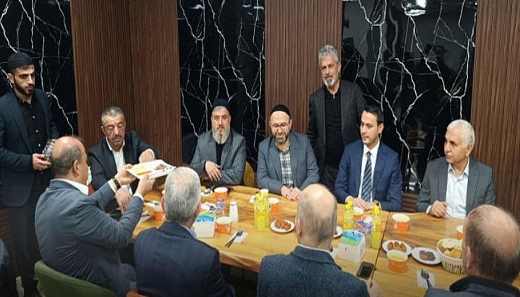 Başkan İdham Aydın Siirt'lileri bir araya getirdi