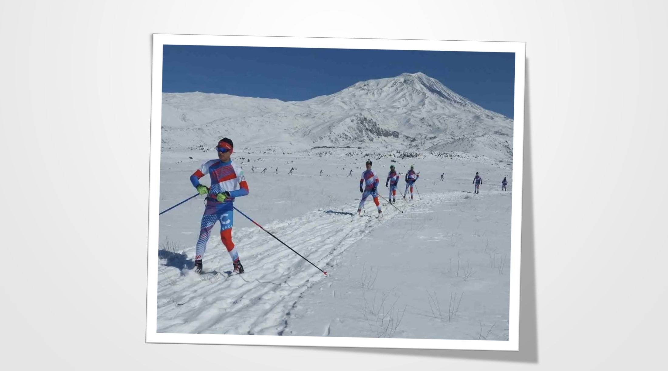 Kayakçılardan Ağrı Dağı'nda görsel şölen