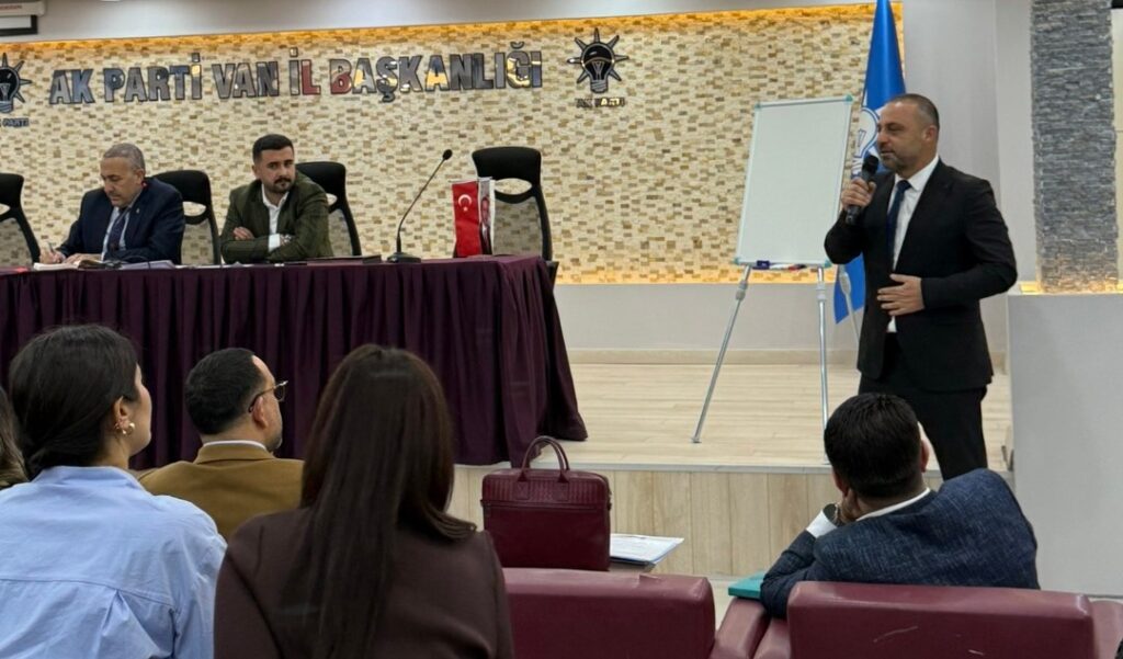 Van Havalimanı’nın kapanma konusuna AK Parti el attı!