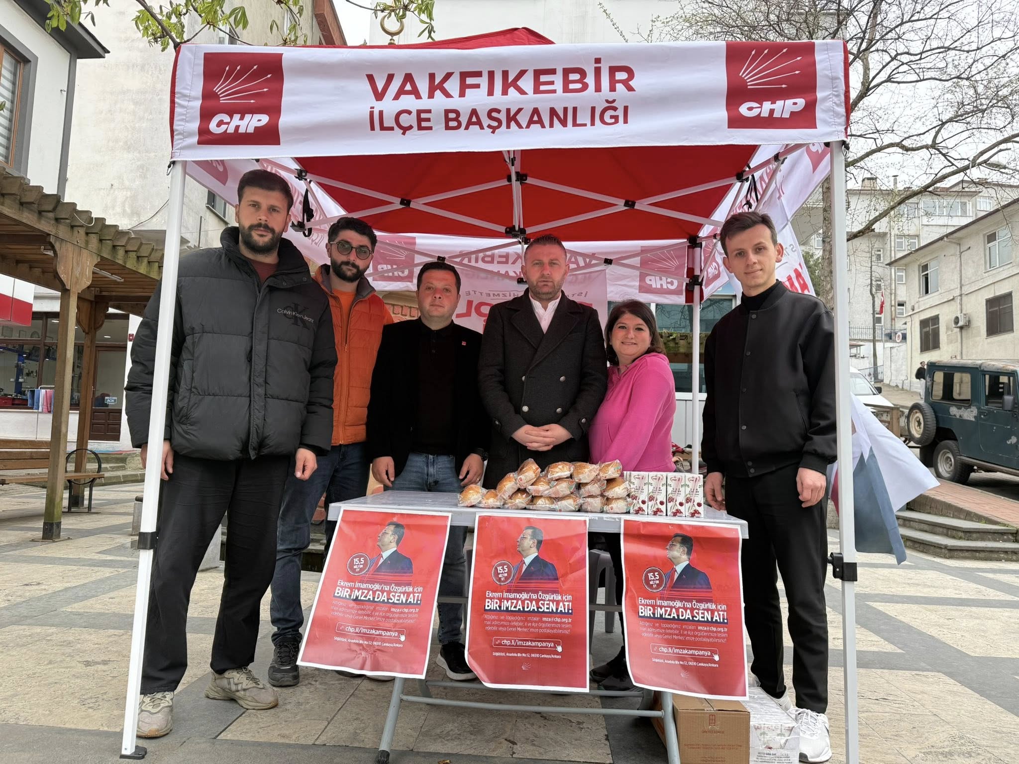 Vakfıkebir’de CHP standına saldırı