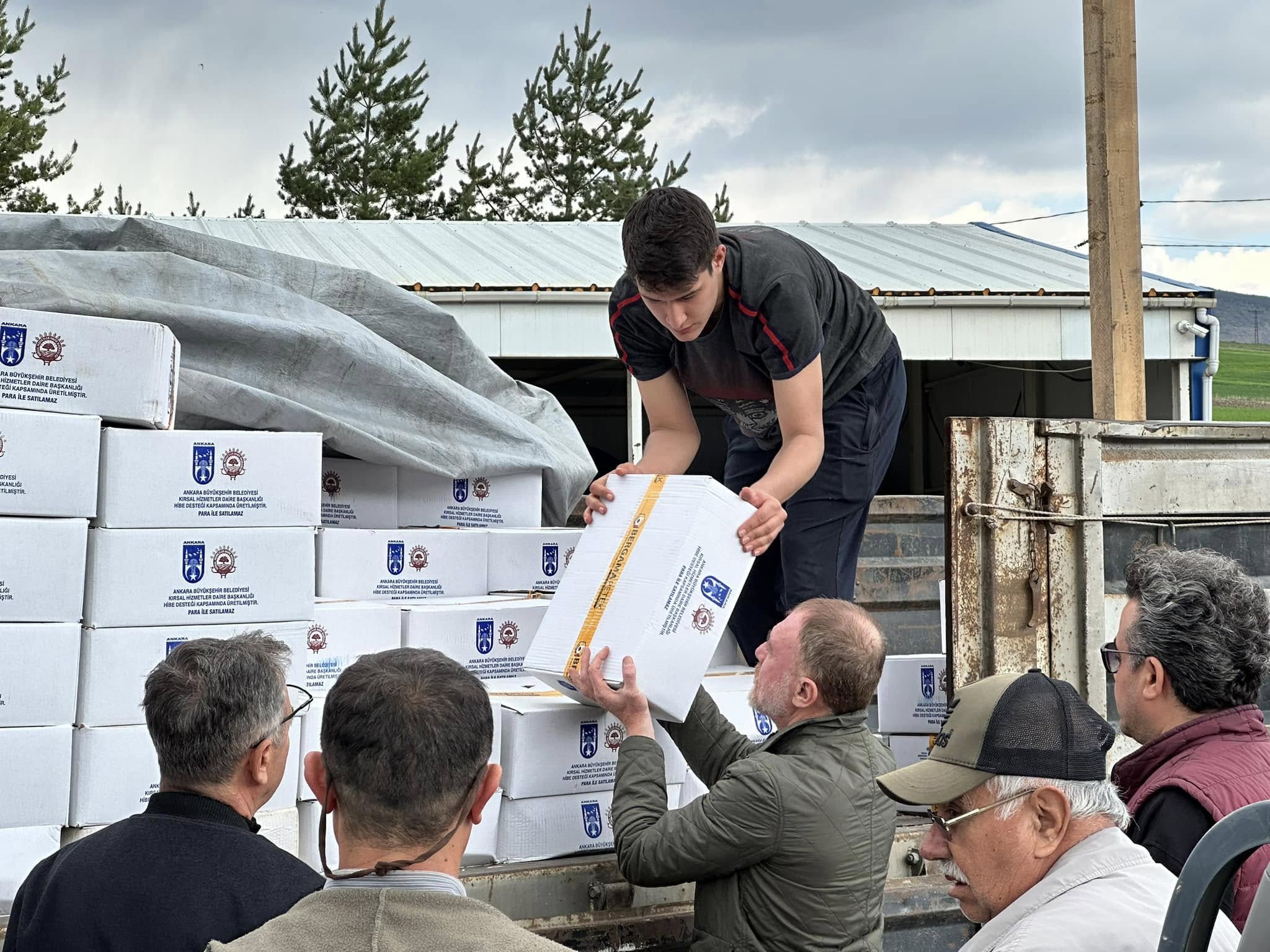 Güdül Belediye Başkanı Doğanay: Arıcılarımızı da unutmadık