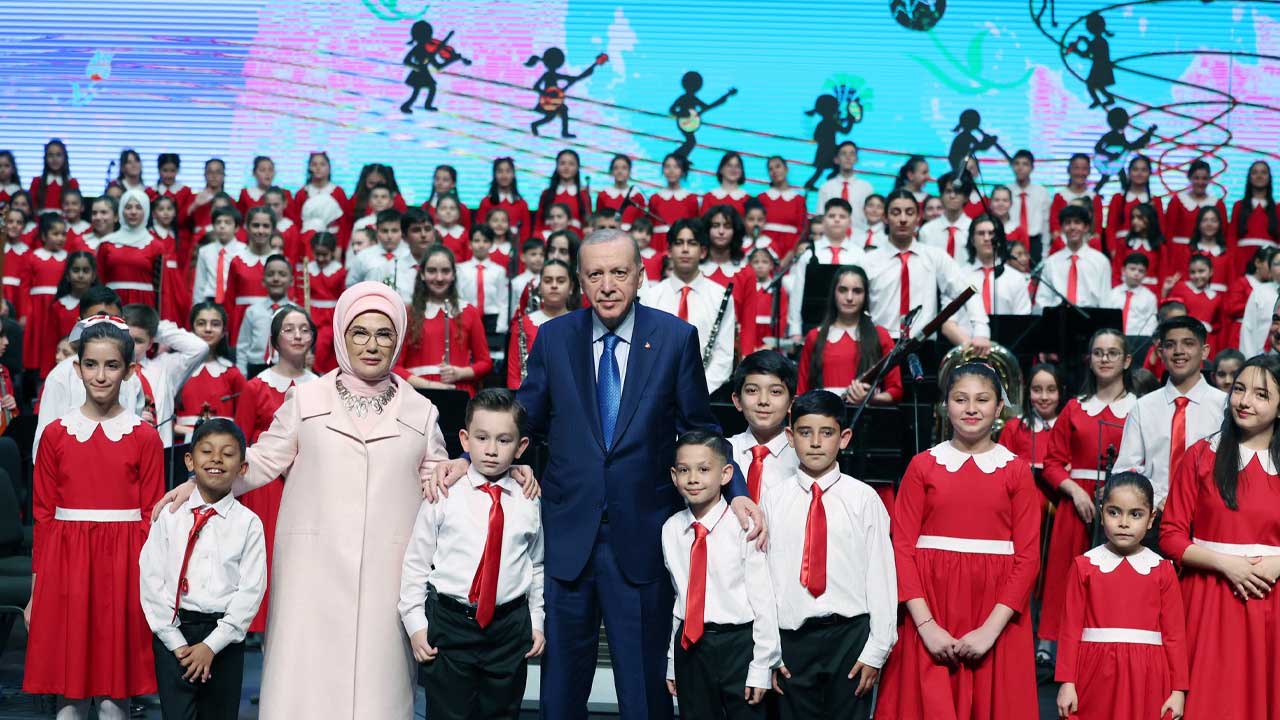 Cumhurbaşkanı Erdoğan: "23 Nisan, sadece çocukların değil, milli iradenin de bayramıdır"