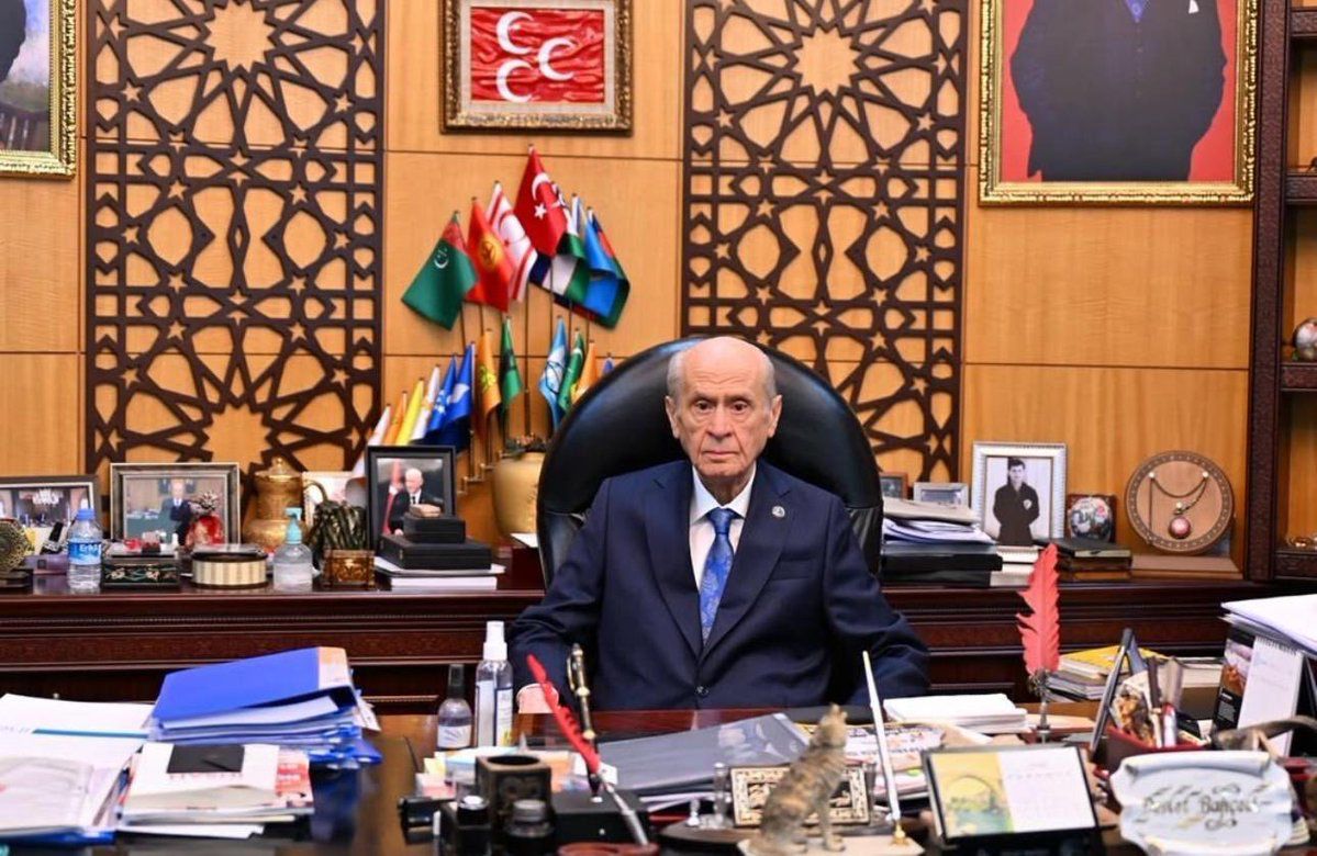 Bahçeli'den terör örgütünün silah bırakmasına ilişkin açıklama