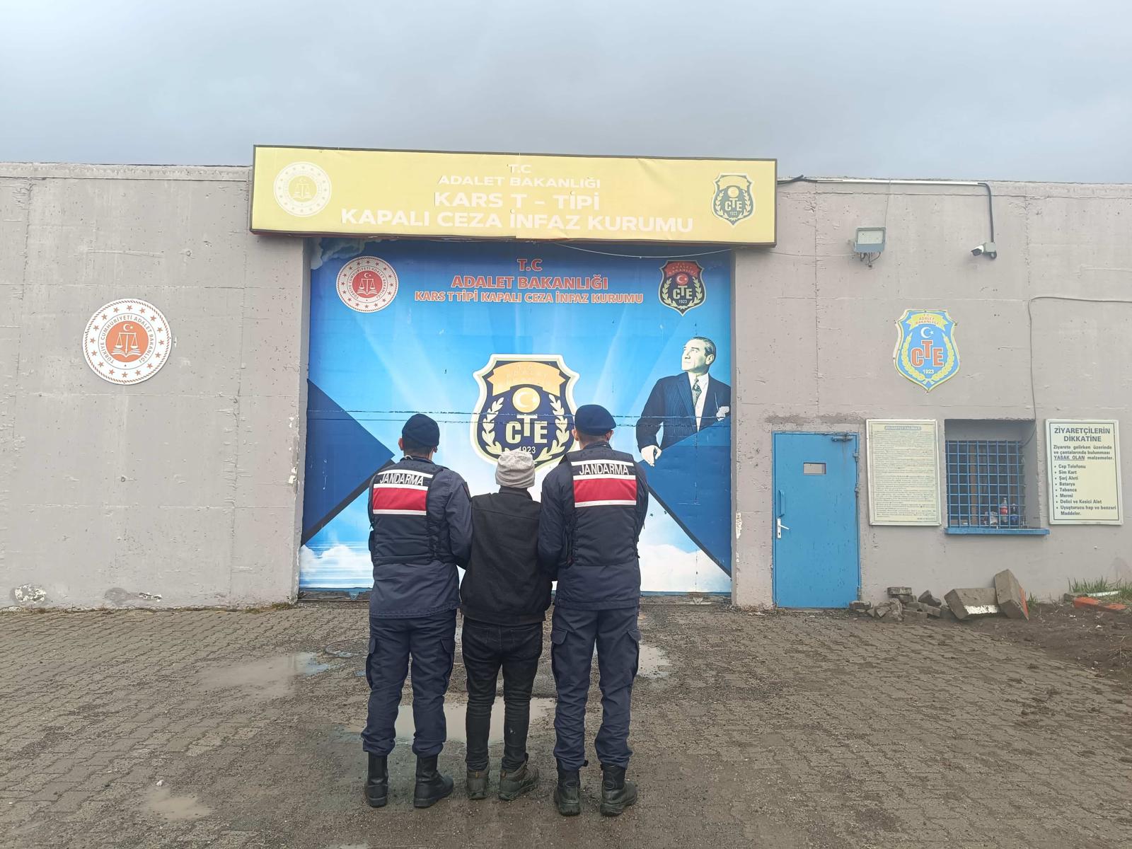 Kars'ta FETÖ üyeliği cezası bulunan şüpheli yakalandı