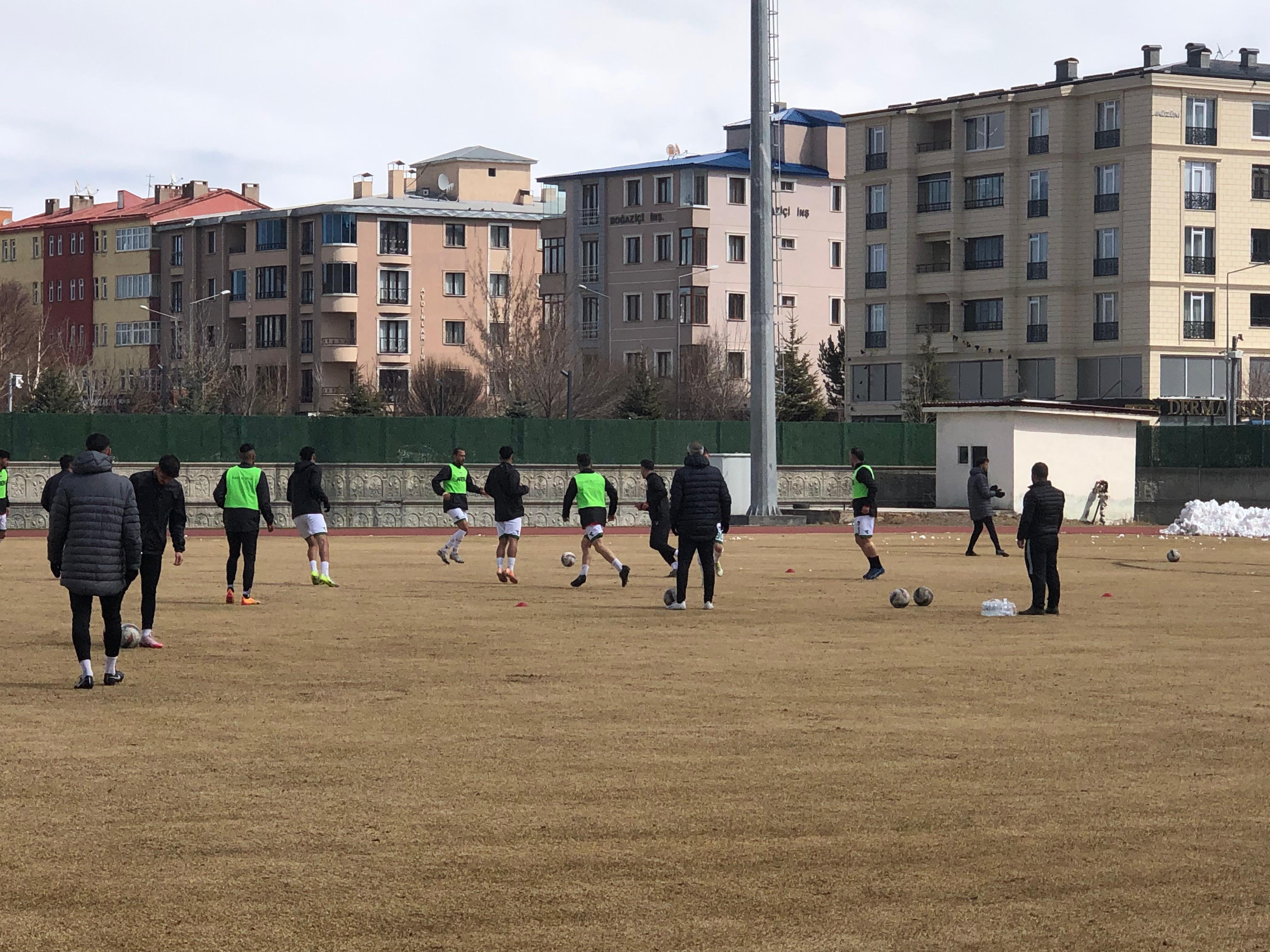 Kars 36 Spor - Arhavi 08 Spor karşılaşmasının hakemleri belli oldu