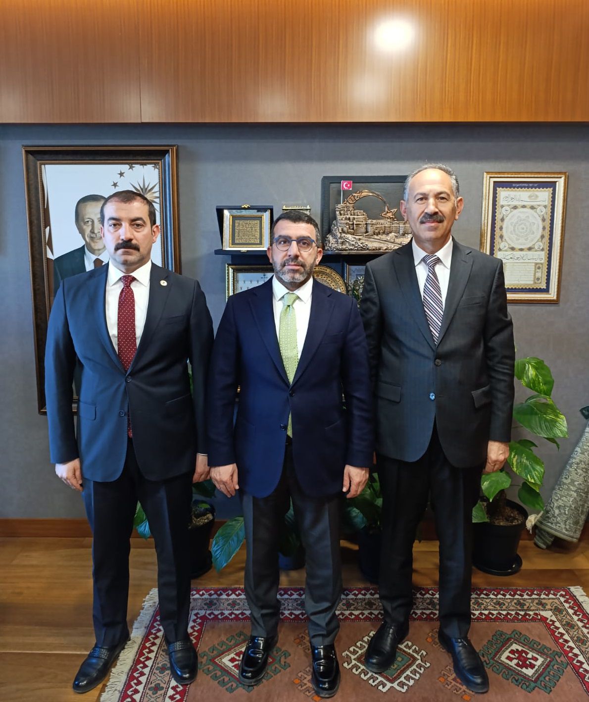 Kaymakam Akköz ve Belediye Başkanı Elma'dan, Kars Milletvekili Çalkın'a ziyaret...