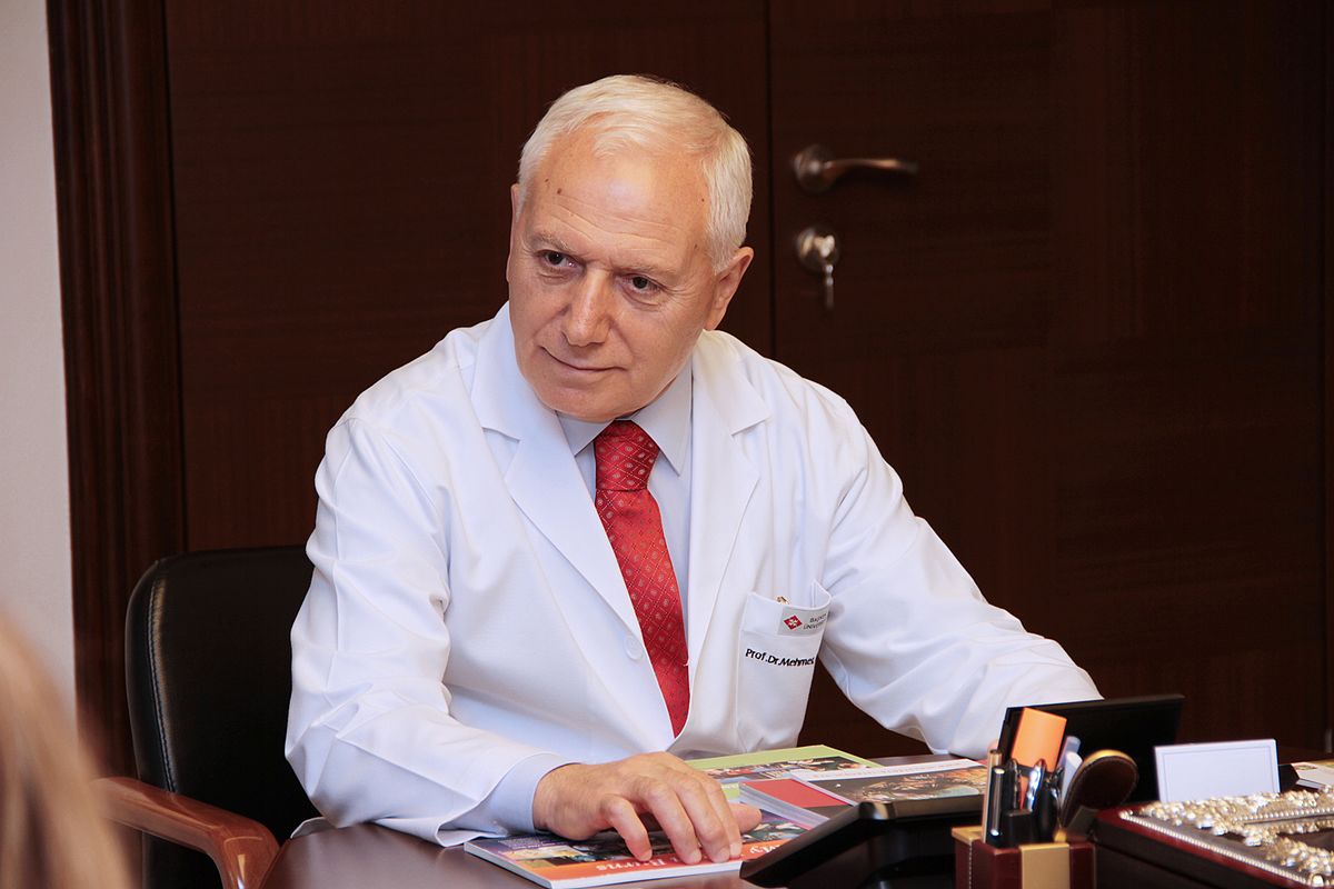 Türkiye’de organ naklinin öncüsü Prof. Dr. Mehmet Haberal’ın doğum günü