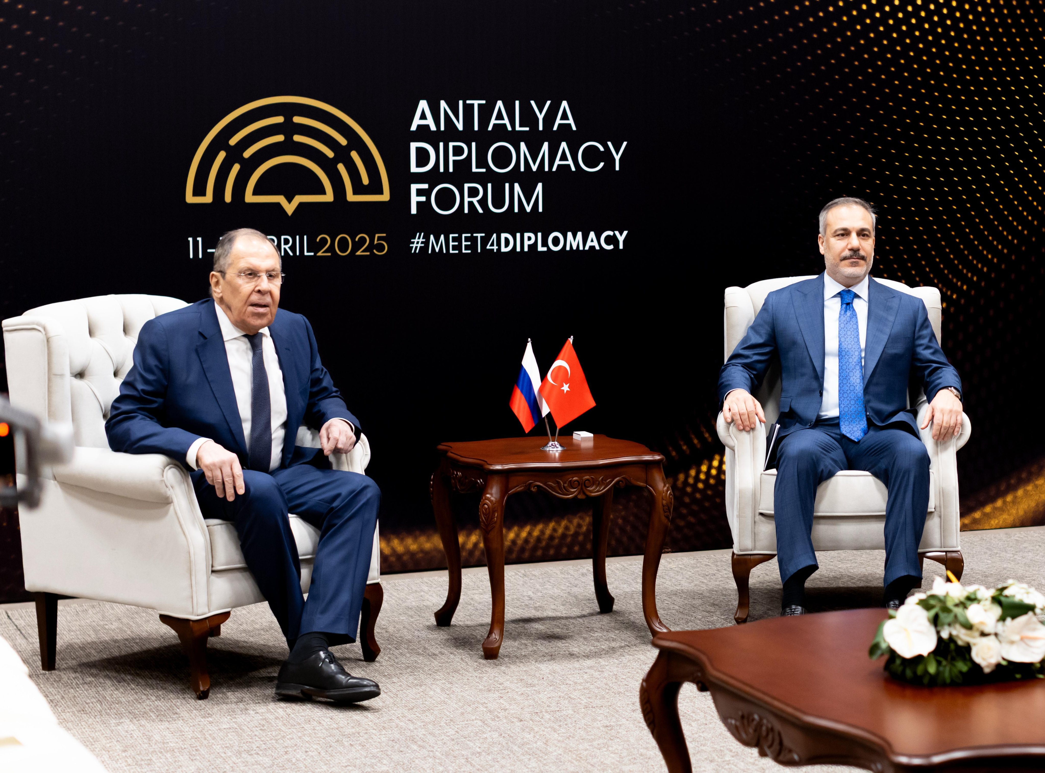 Dışişleri Bakanı Hakan Fidan, Rusya Dışişleri Bakanı Sergey Lavrov ile görüştü