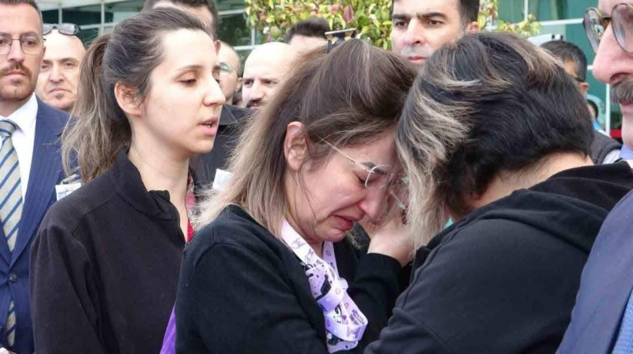 Antalya'da balkondan düşen doktor gözyaşları içinde toprağa verildi!