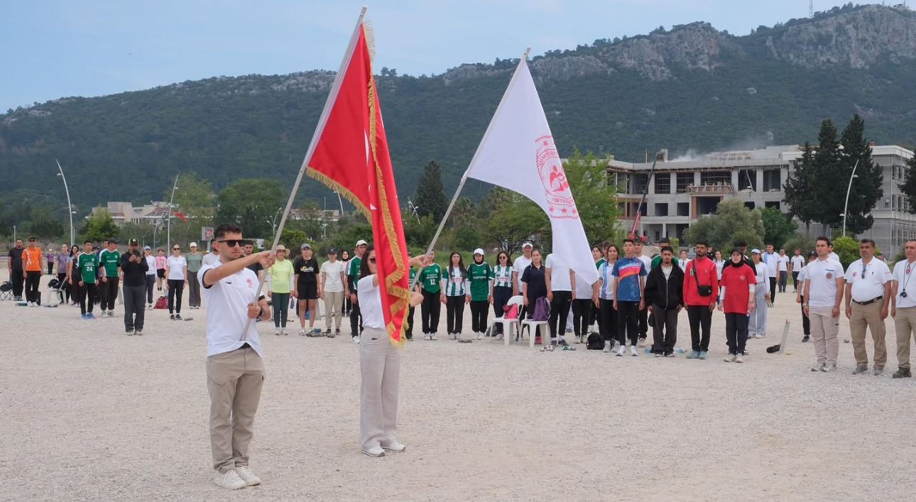 Türkiye Petank Şampiyonası Kemer’de başladı