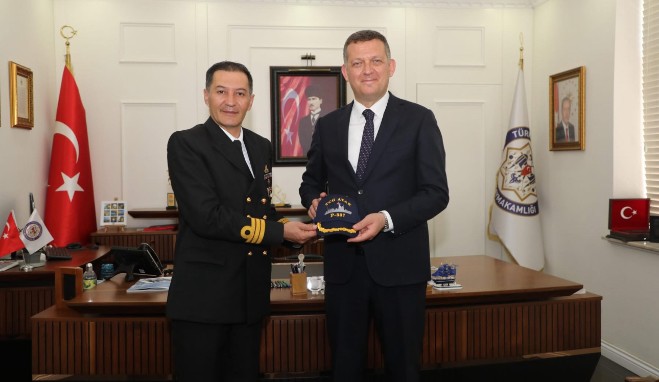 TCG ATAK hücum botun ekibinden Kaymakam Ürkmezer’e ziyaret