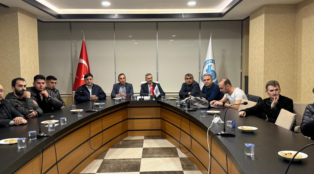 Burdur SMMM Odası’ndan yapay zekalı muhasebe semineri
