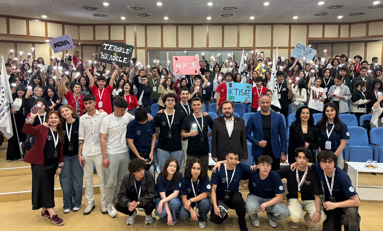 SALF 2025 Gençlik Forumu SDÜ'de gerçekleştirildi