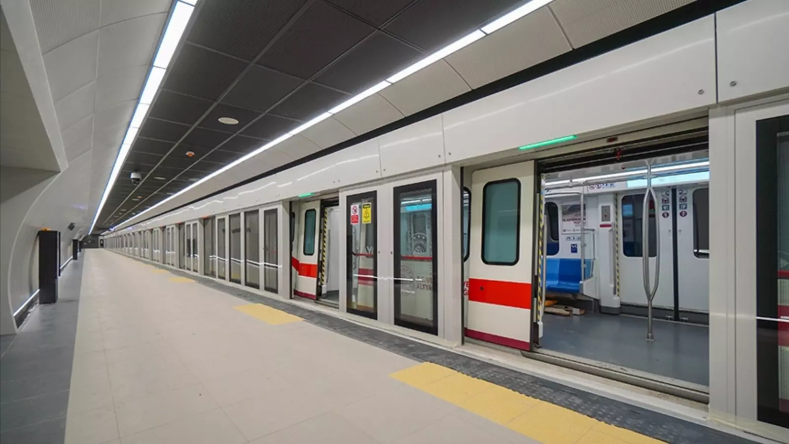 İstanbul'da metro ve tramvay seferlerinde arıza