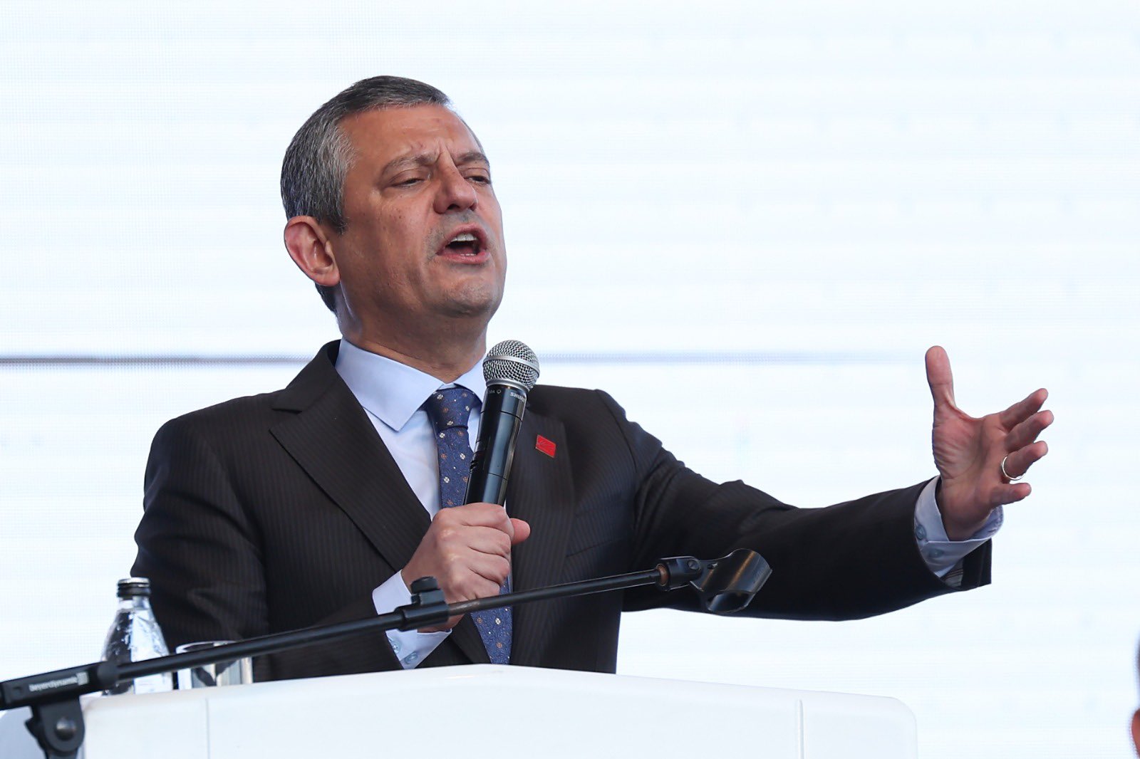 Özgür Özel Mersin'de: Mesele yolsuzluk değil, mesele Kanal İstanbulsuzluk
