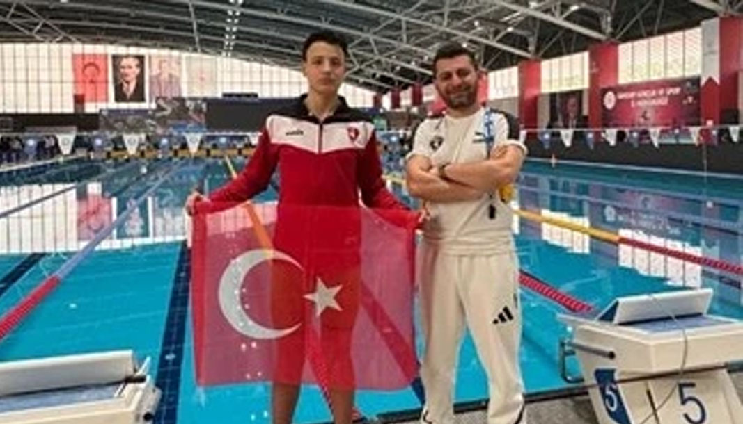 Denizlili yüzücüden Türkiye Şampiyonluğu