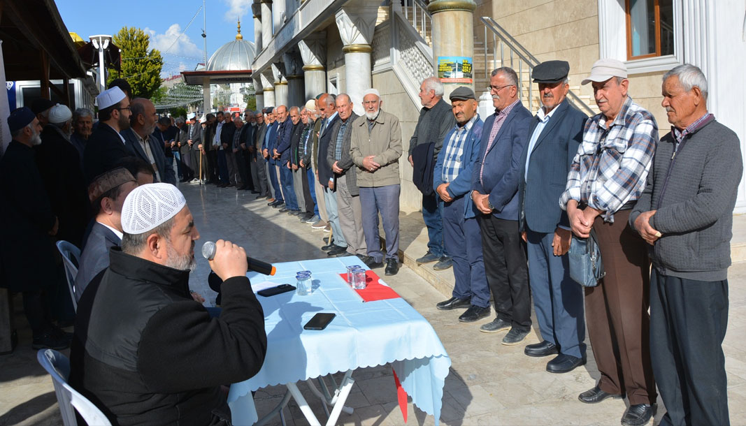 Korkuteli'nde 156 hacı adayı için uğurlama töreni düzenlendi