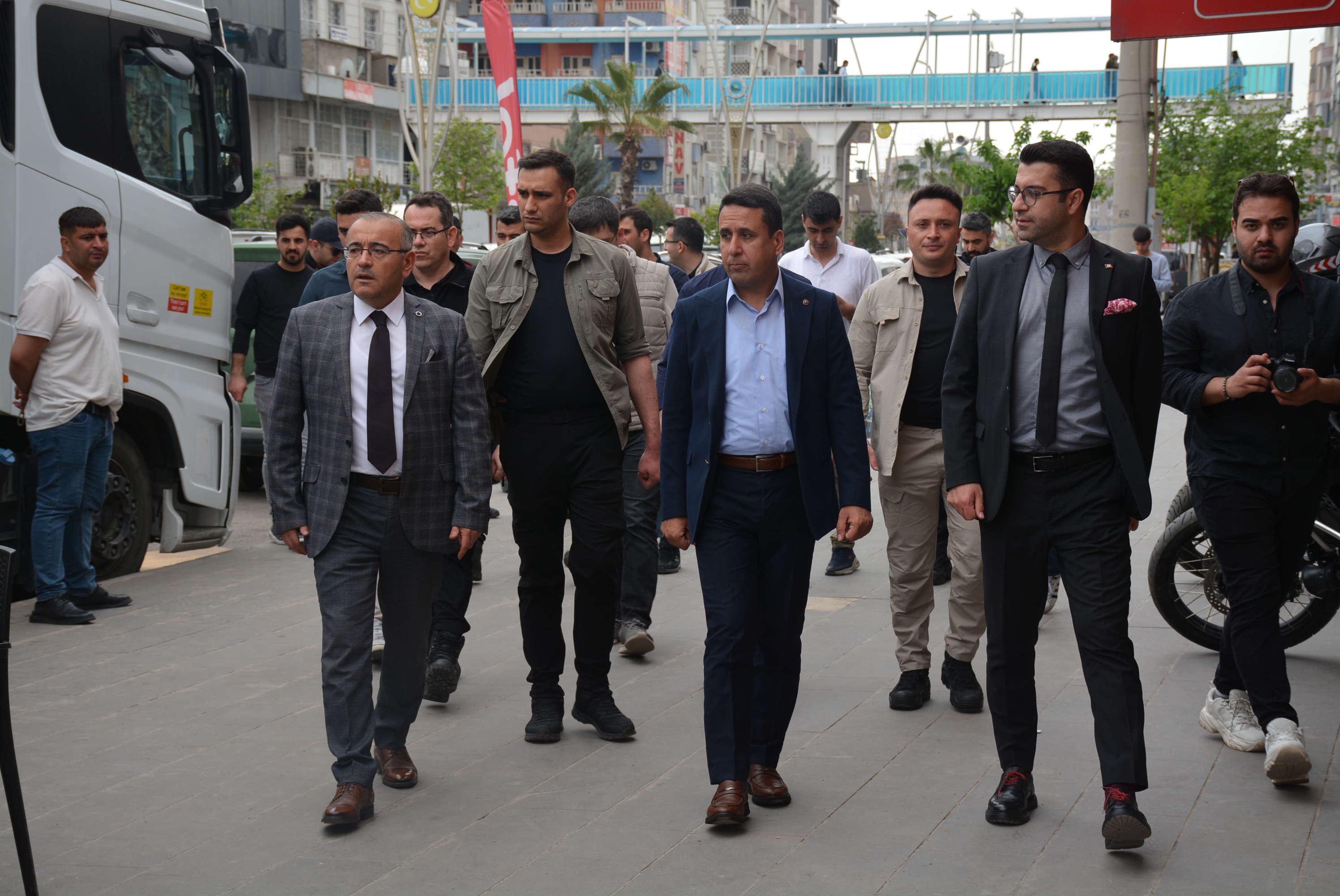 Silopi’de emniyet mensuplarından kan bağışına destek