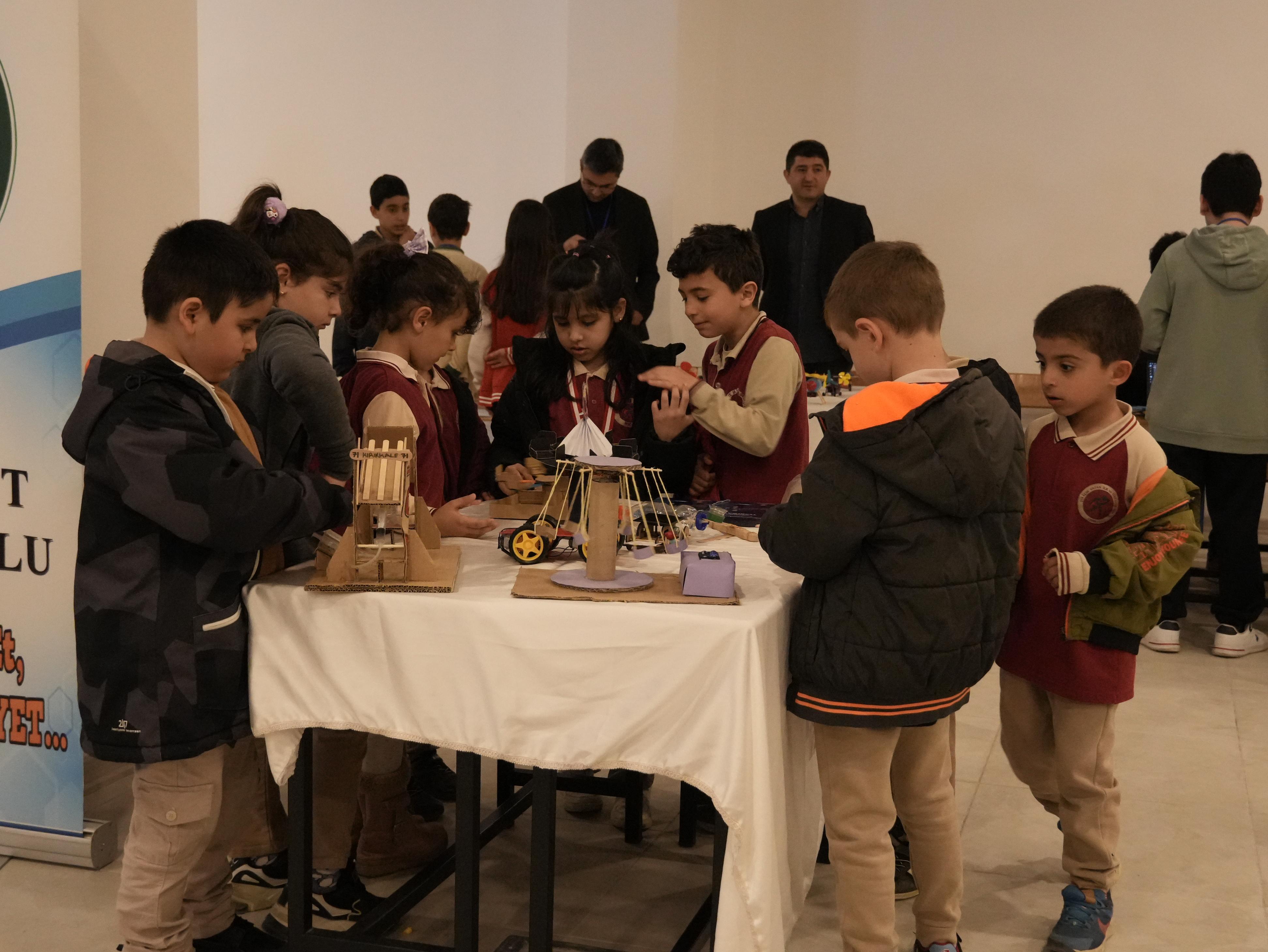 Geleceğin bilim insanları STEM FEST’te buluştu