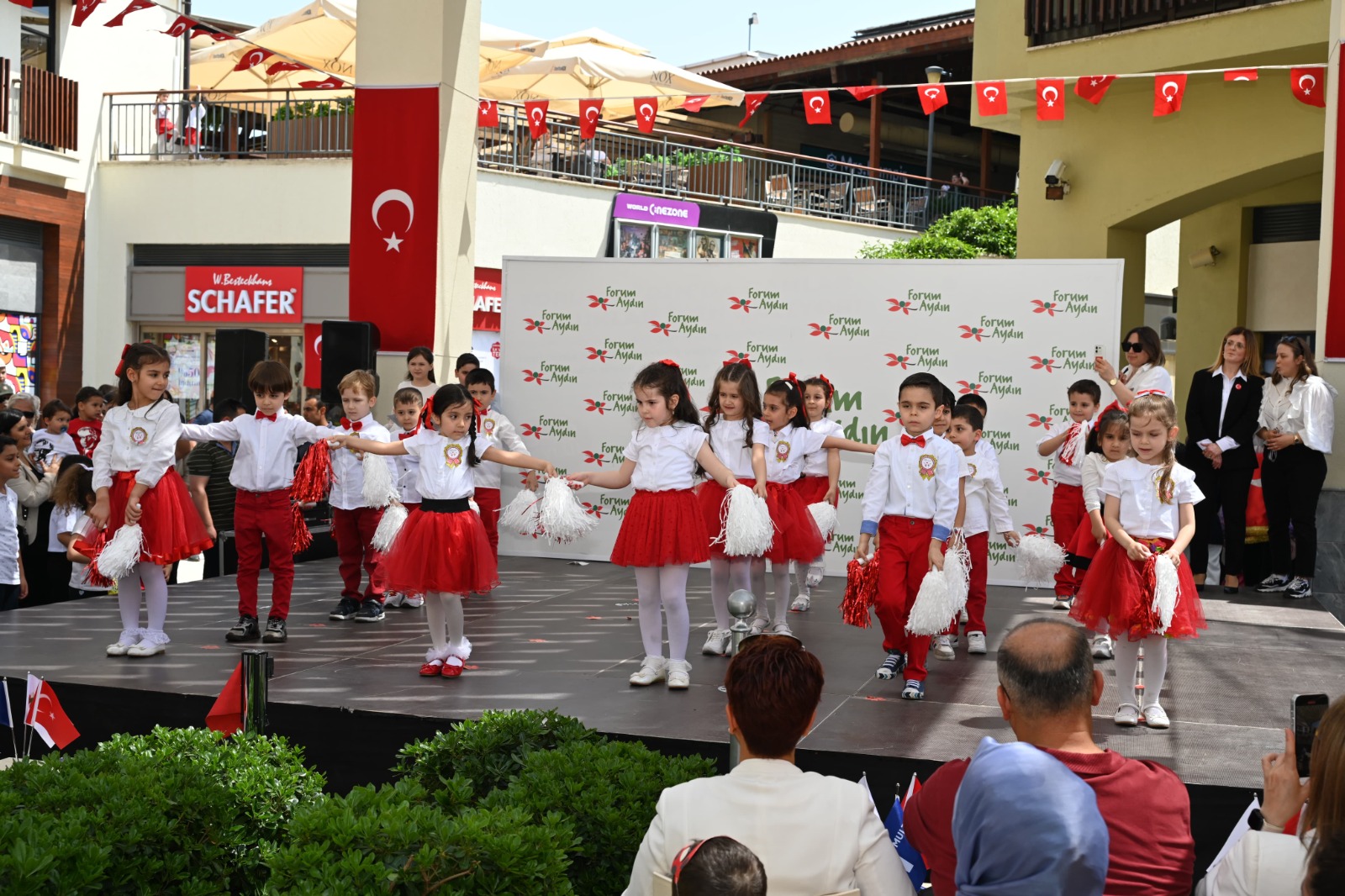 Aydın’da 23 Nisan törenlerle ve renkli etkinliklerle kutlandı