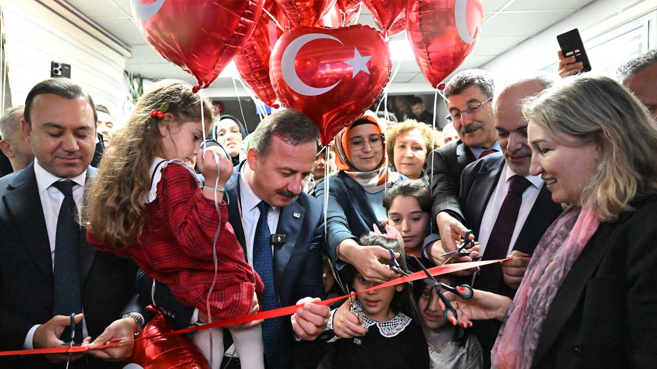 Yavuz Ağıralioğlu, Kayseri’de il binası açılışını gerçekleştirdi