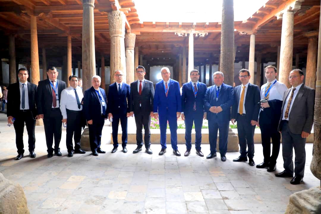ÇOMÜ ile Özbek Ulusal Müzik Sanatı Üniversitesi arasında iş birliği protokolü imzalandı