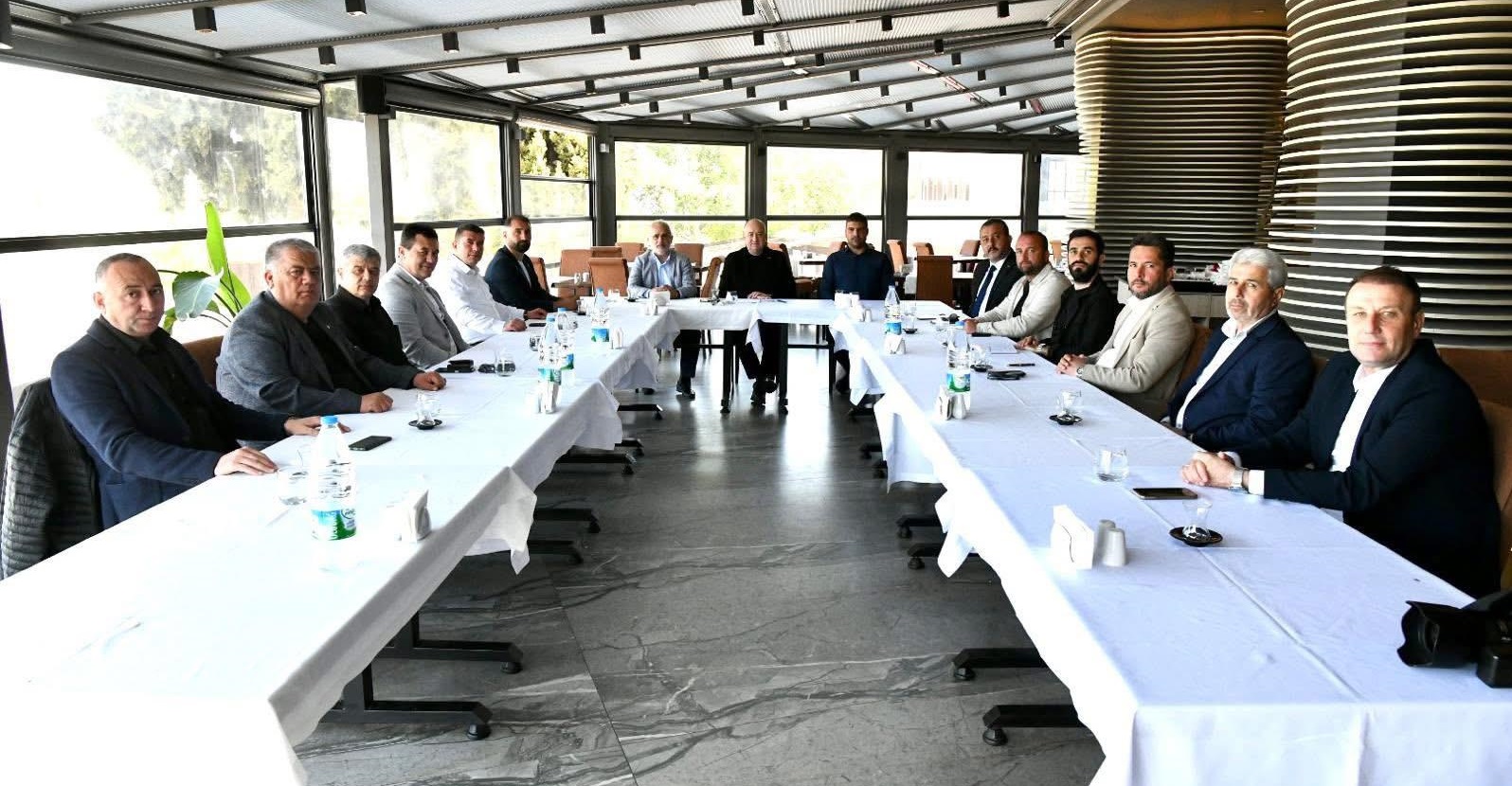 AK Partili Gider’den İlçe Başkanlarına net mesaj: Görev emanettir