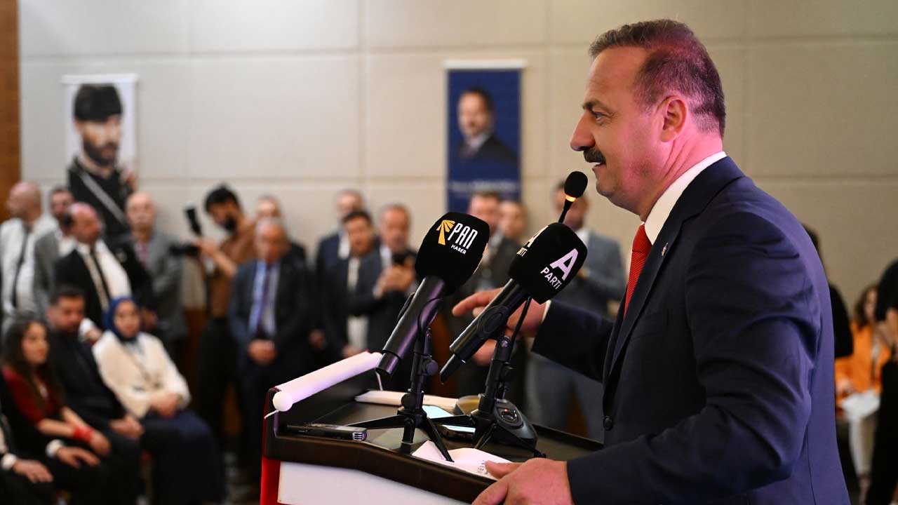 Yavuz Ağıralioğlu, Samsun’da gençlerle buluştu: "Gençlik, milletin anahtarıdır, Lozan bu memleketin tapusudur"