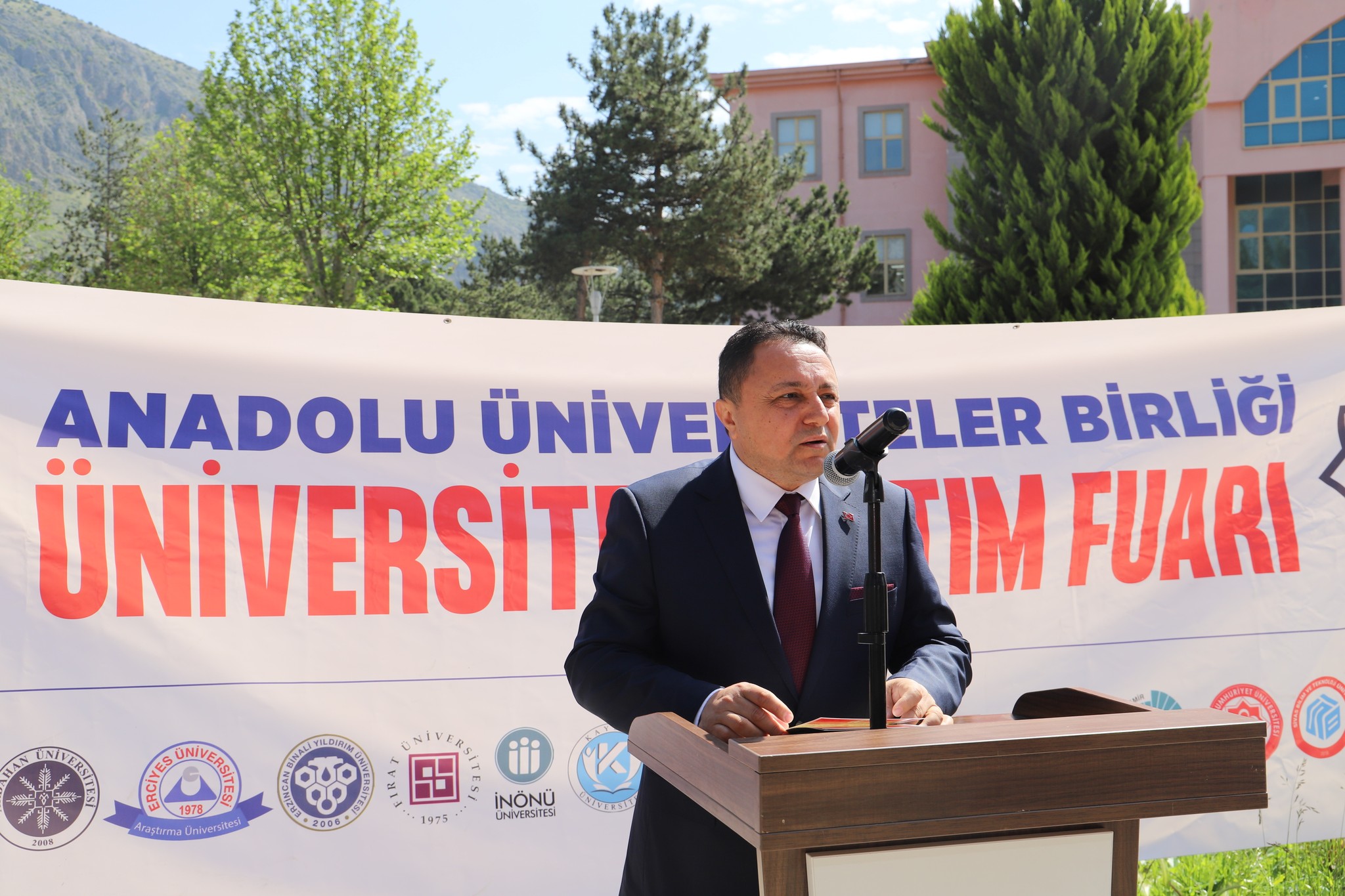 Anadolu Üniversiteleri Tanıtım Fuarı Amasya'da gerçekleşti