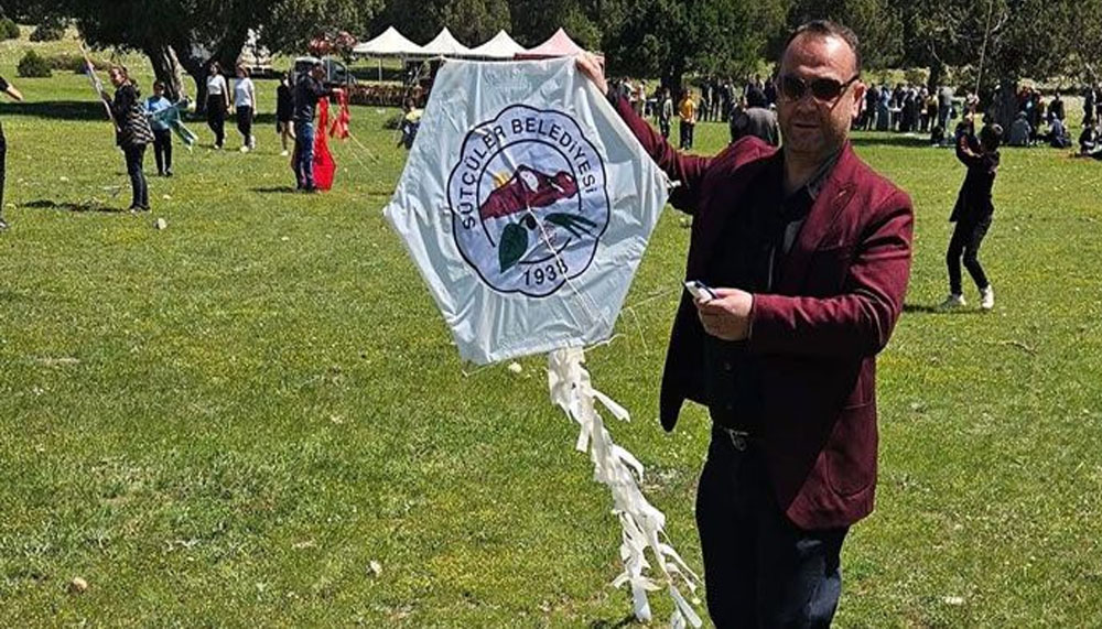 Sütçüler Zengi Yaylası'nda uçurtma şenliği