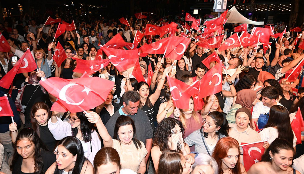 Kemer’de 19 Mayıs coşkusu