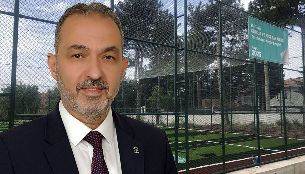 Atabey Belediyesinden 75. Yıl Ortaokuluna halı saha