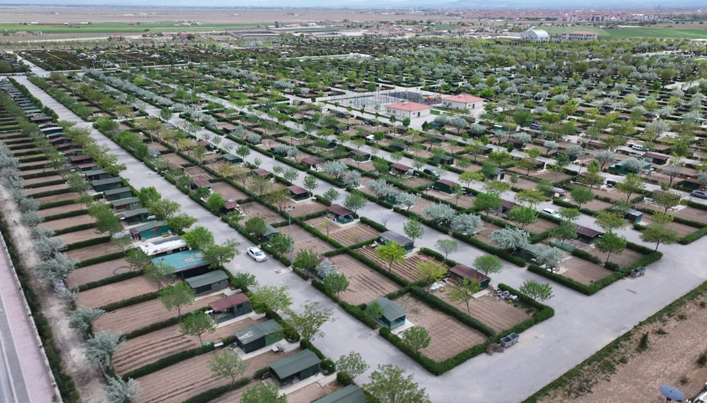 Konya Karatay'da hobi bahçelerinde üretim zamanı