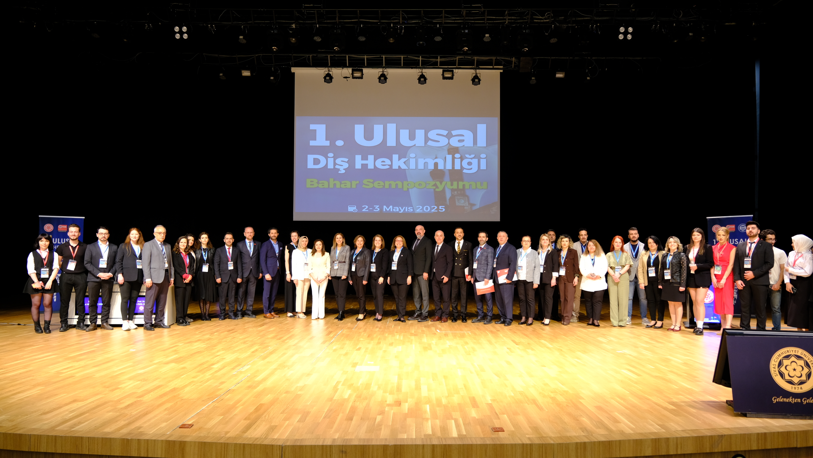 Sivas'ta 1. Ulusal Diş Hekimliği Bahar Sempozyumu gerçekleştirildi