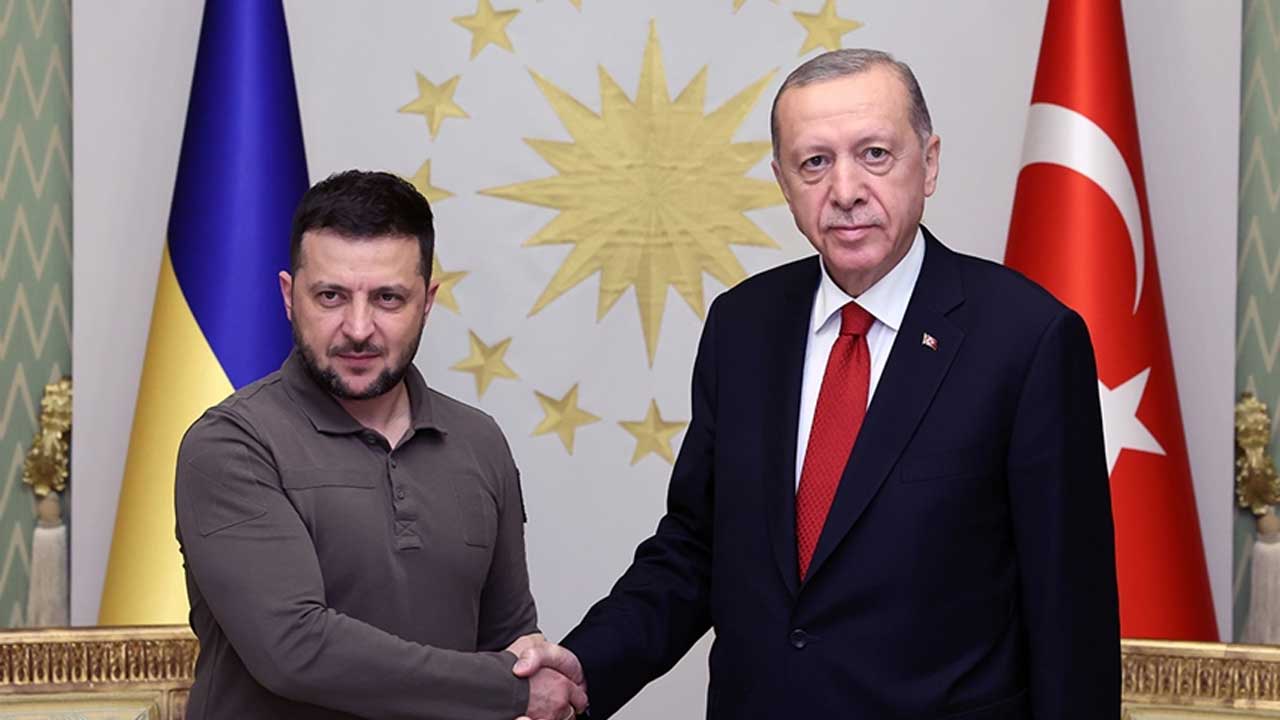 Cumhurbaşkanı Erdoğan ile Zelenski arasında kritik görüşme: Barış için Türkiye’den yeni mesajlar