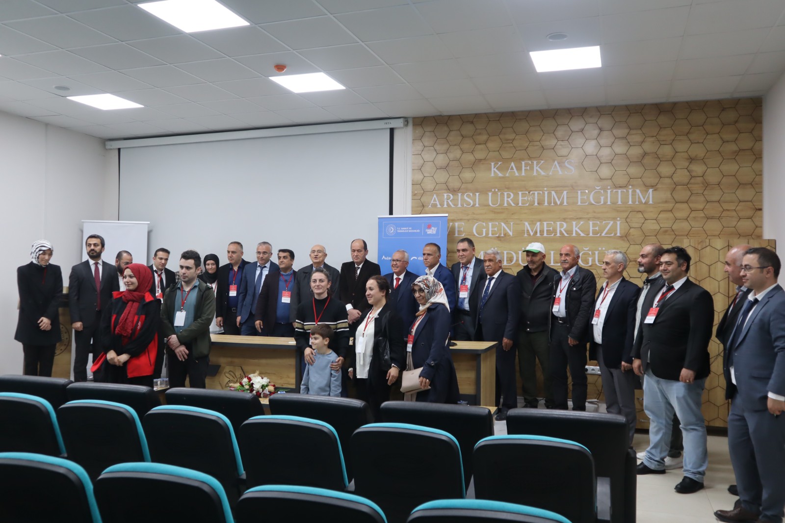 Ardahan’da Kafkas Arısı Çalıştayı gerçekleştirildi