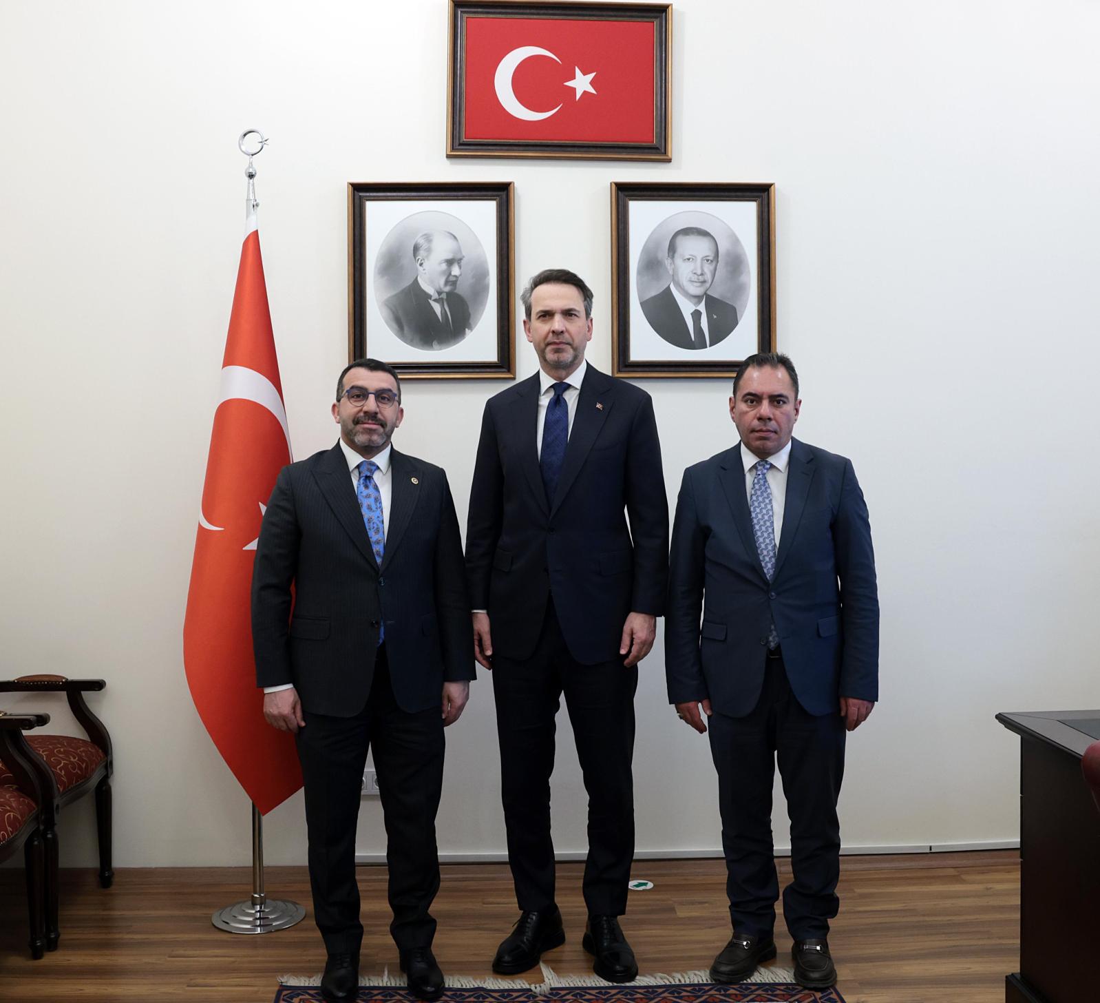 Milletvekili Çalkın ve Başkan Senger, Enerji Bakanı Bayraktar'ı ziyaret etti