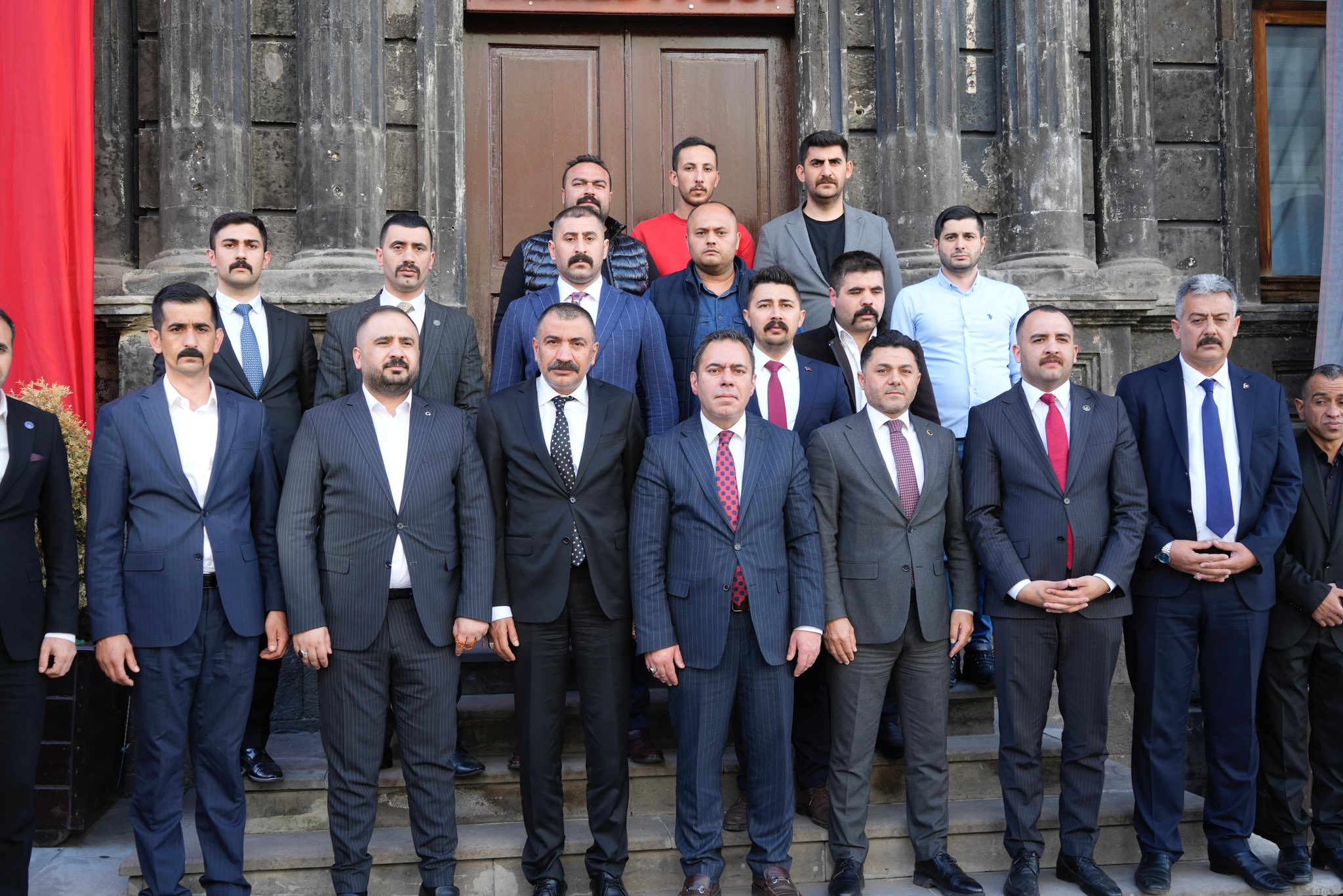 Ülkü Ocakları Genel Başkan Yardımcısı Nebioğlu, Kars Belediye Başkanı Senger'i ziyaret etti