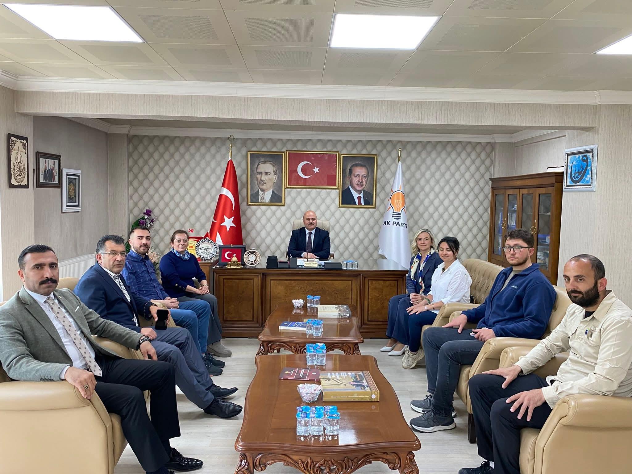 AK Parti Kars İl Başkanlığı’na Kızılay Kars Şubesi’nden ziyaret
