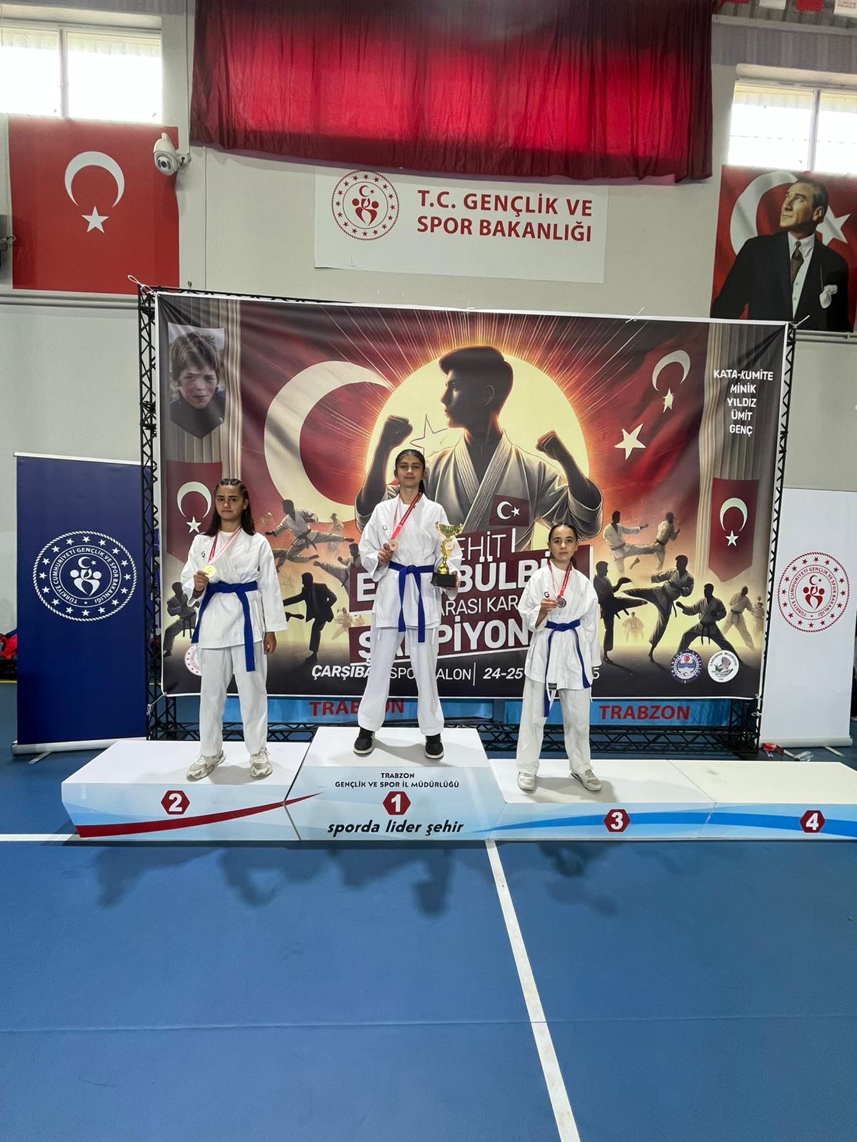 Şehit Eren Bülbül İllerarası Karate Şampiyonası'nda büyük başarı!