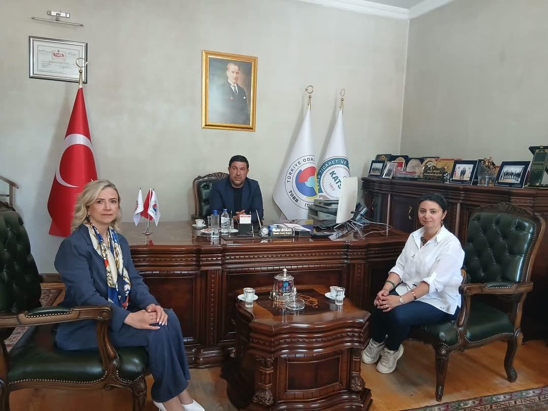Kızılay Kars Şube Başkanı Kübra Hüryurt'tan Kadir Bozan’a ziyaret
