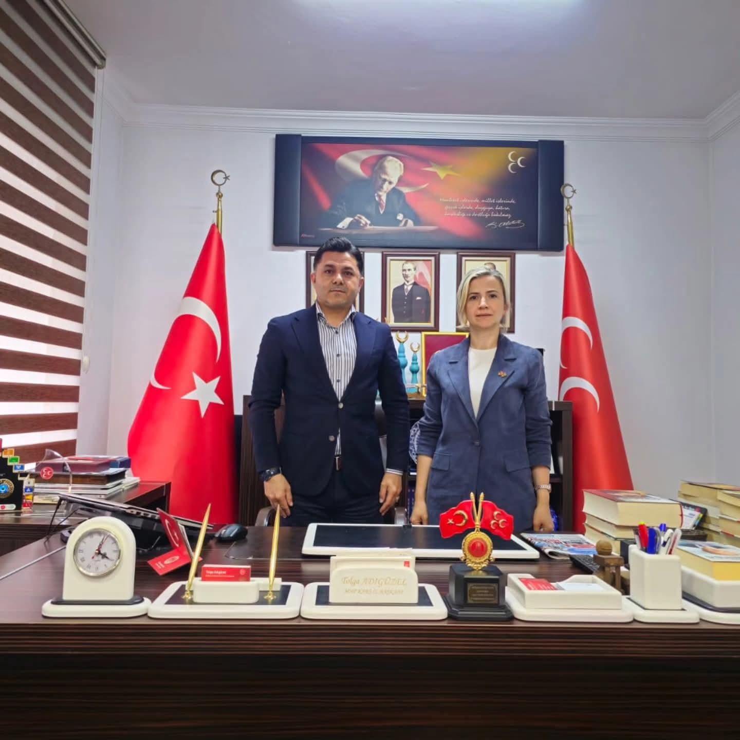 MHP Kars İl Başkanı Tolga Adıgüzel’den Kızılay’a anlamlı kurban bağışı