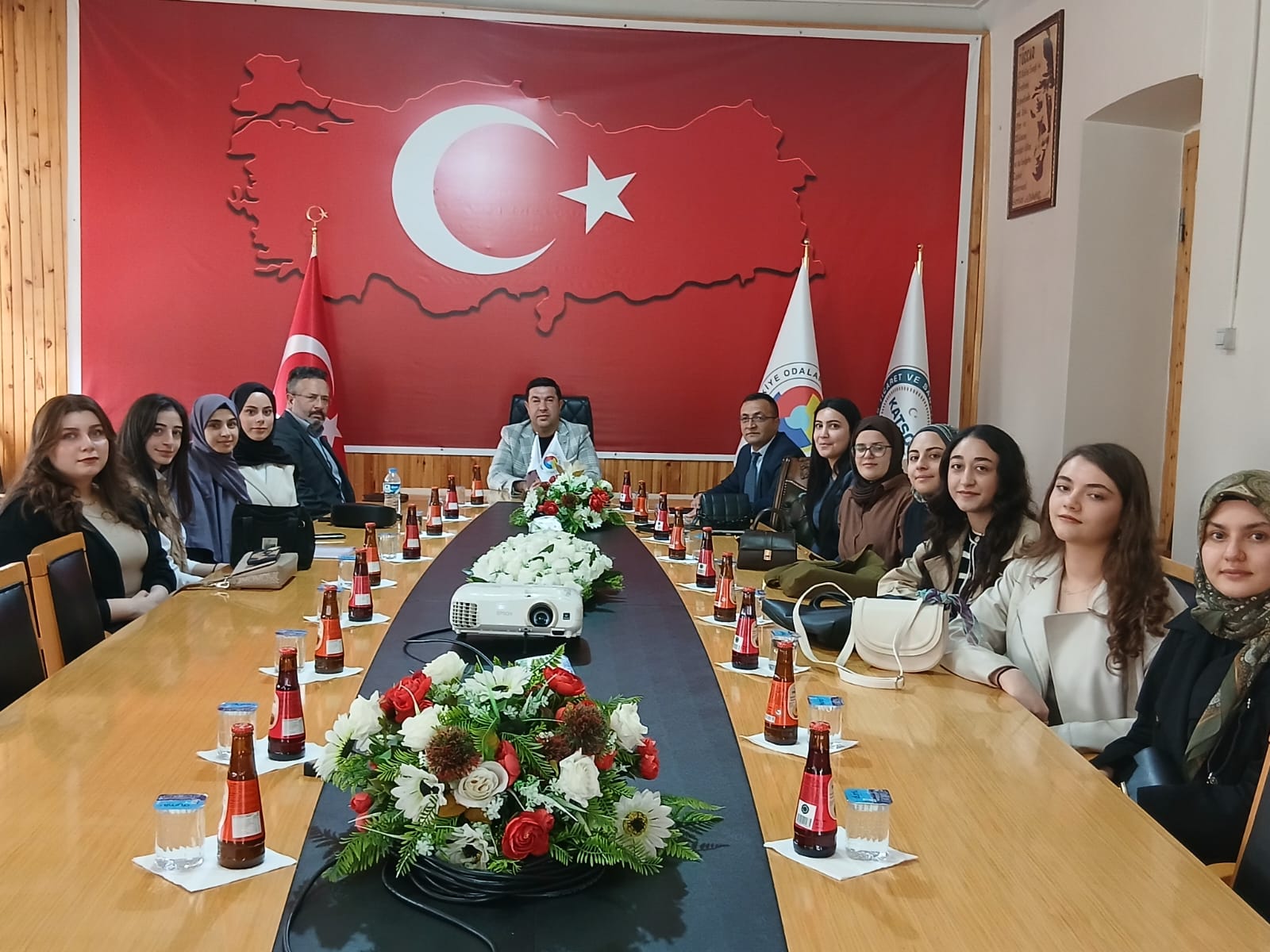 Kars Kent Konseyi Çocuk Mutluluğu Çalışma Grubu’ndan KARS TSO’ya ziyaret