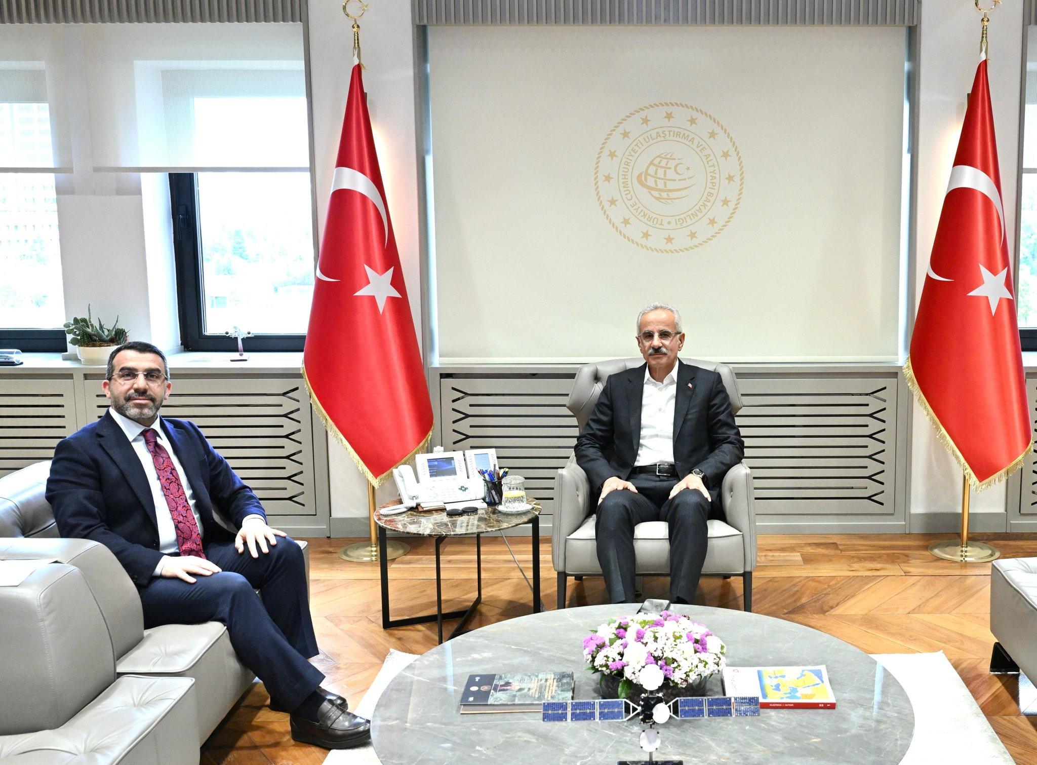 Kars Milletvekili Adem Çalkın, Ulaştırma Bakanı Uraloğlu'nu ziyaret etti