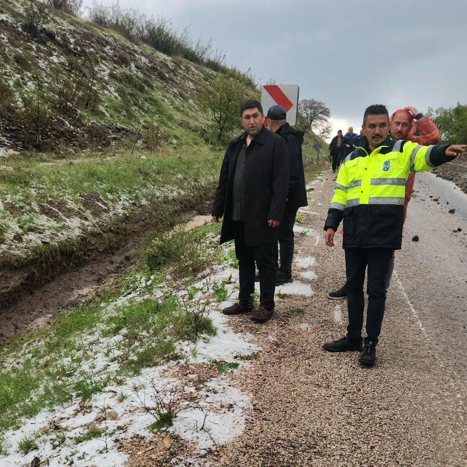 Ankara'daki sağanak yağmur, Güdül'de de hasara neden oldu