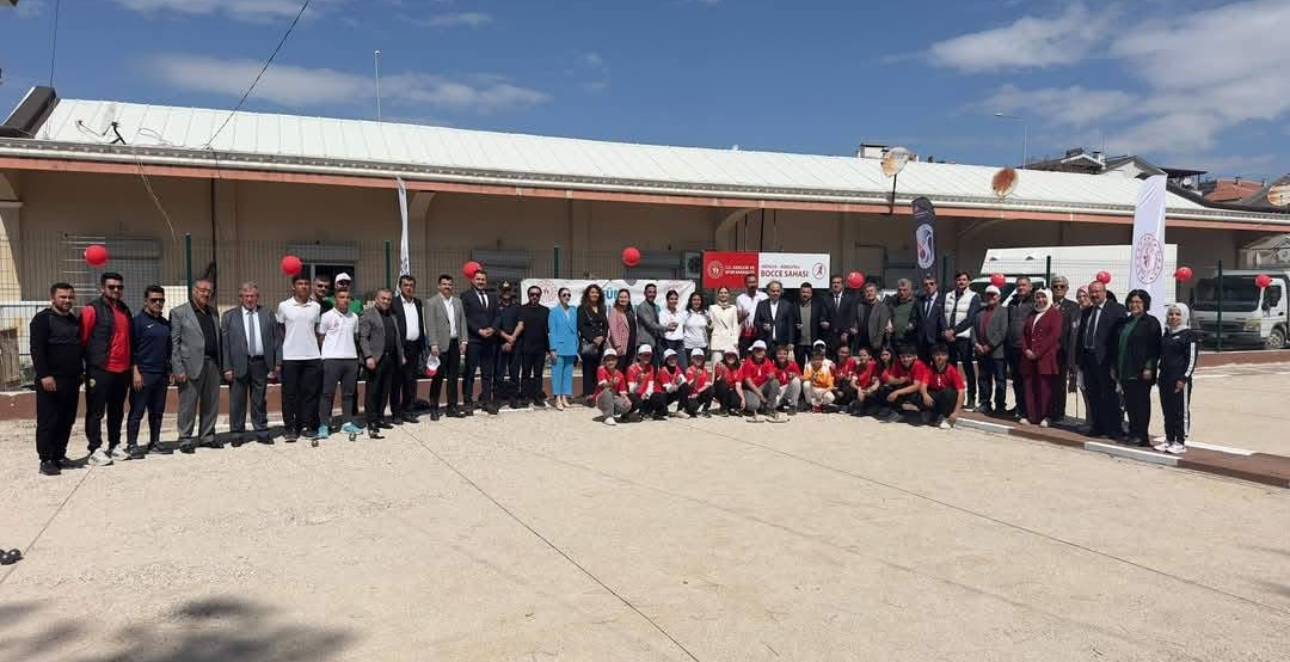 Antalya Korkuteli’nde Bocce sahası açıldı