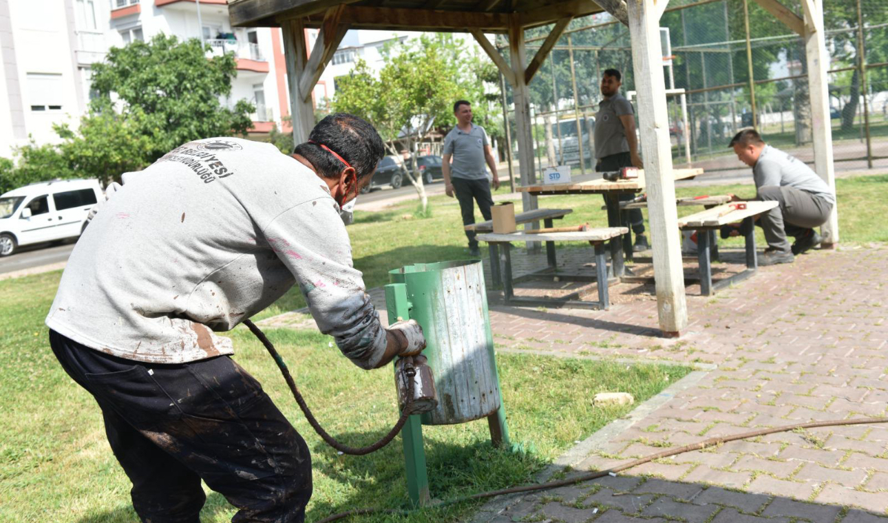 Antalya Kepez’in parkları güzelleşiyor