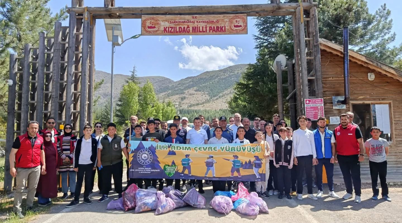 Kızıldağ Milli Parkı’nda çevre için el ele!