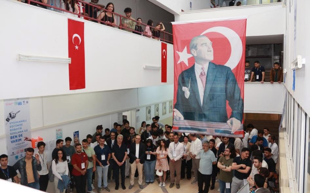 Isparta’da robotik kodlama rüzgarı esti!